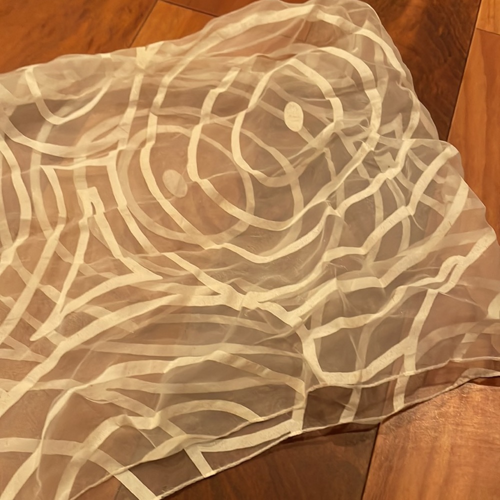 BRIDGETOWN COLLECTION SCARF NWT - Picture 4 of 6